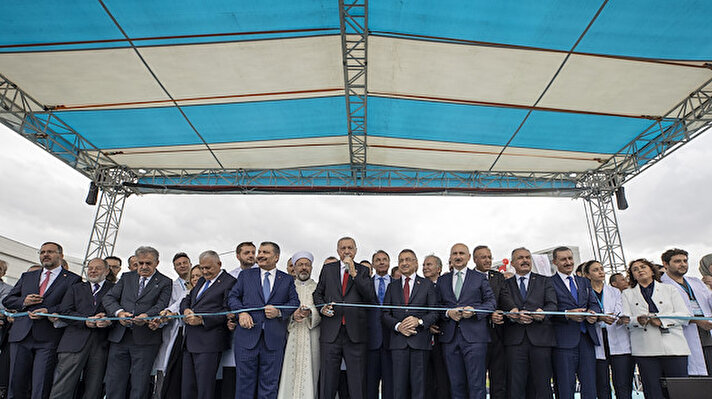 أردوغان يفتتح مدينة 'أتليك' الطبية في العاصمة أنقرة