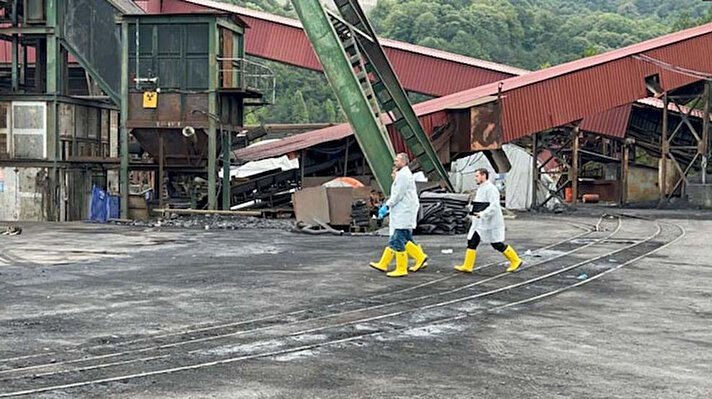 Türkiye Taşkömürü Kurumu Amasra Müessese Müdürlüğü'ne ait maden ocağında 14 Ekim'de meydana gelen grizu patlamasında 41 madenci hayatını kaybetti, 11 kişi ise yaralandı. Olayın ardından Bartın Cumhuriyet Başsavcılığı tarafından görevlendirilen 6 savcının yürüttüğü soruşturma sürerken, maden, elektrik, jeoloji, jeofizik ve makine mühendisleri ile A sınıfı iş güvenliği uzmanlarından oluşan bilirkişi heyeti oluşturuldu.