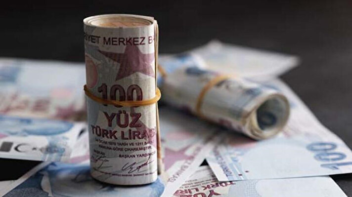 Cumhurbaşkanı Recep Tayyip Erdoğan'ın emekliler ile çalışanların ekonomik durumlarının düzeltilmesi ve enflasyona ezdirilmemeleri yönündeki talimatları sonucunda hükümet çalışmalarını hızlandırdı.<br>