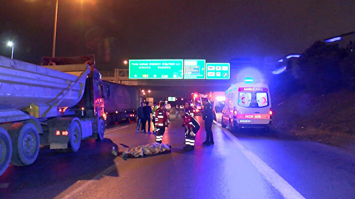 Kaza, TEM Otoyolu Ankara istikametinde saat 04.30 sıralarında meydana geldi. 