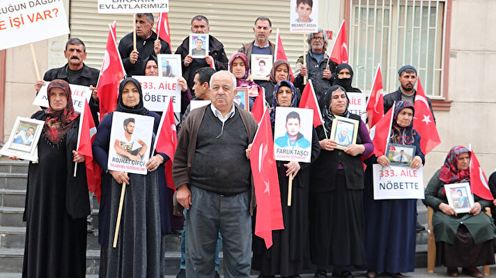 تركيا.. أسرة جديدة تنضم إلى اعتصام 'أمهات ديار بكر'