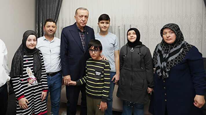Cumhurbaşkanı Erdoğan, AK Parti Konya Genişletilmiş İl Danışma Meclisi Toplantısı sonrası Koçaker ailesinin evine ziyarette bulundu.