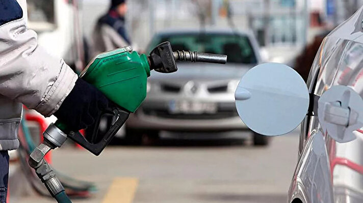 Brent petrol fiyatları ve döviz kurundaki hareketlilikle birlikte benzin ve motorin fiyatlarında neredeyse iki günde bir değişiklikler yaşanıyor.