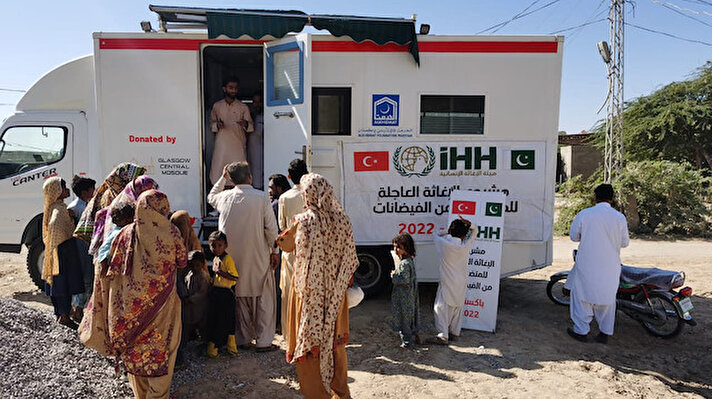 İnsan Hak ve Hürriyetleri (İHH) İnsani Yardım Vakfı, Pakistan'da ağustosta yaşanan selin ardından başlattığı acil yardım çalışmalarıyla 150 binden fazla kişiye yardım ulaştırdı.
