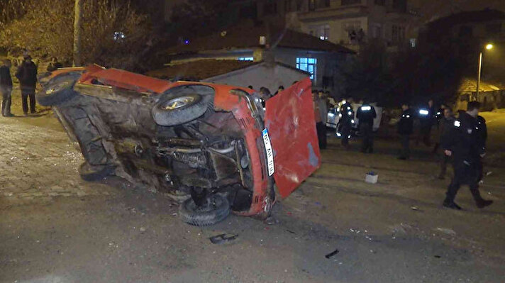 Kaza, akşam saatlerinde Alparslan Türkeş Bulvarı eski sanayi üst kavşağında meydana geldi. 