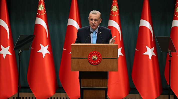Cumhurbaşkanı Recep Tayyip Erdoğan, Cumhurbaşkanlığı Kabine Toplantısı'nın ardından açıklamalarda bulundu.<br>