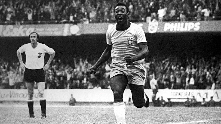 Pele, 23 Ekim 1940 tarihinde dünyaya geldi. Ailesi tarafından Pepe takma adıyla çağrılırdı ama kuzenleri ve küçük arkadaşları tarafından yaramaz anlamına gelen Peli lakabı takıldı, bu lakap zamanla Pele oldu.