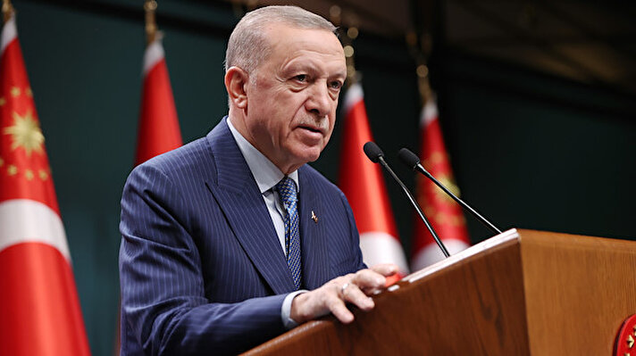 2023'ün ilk Kabine Toplantısı Beştepe'de Cumhurbaşkanı Erdoğan'ın başkanlığında toplandı. Yaklaşık 3 saat süren Kabine Toplantısının ardından Cumhurbaşkanı Erdoğan açıklama yaptı.