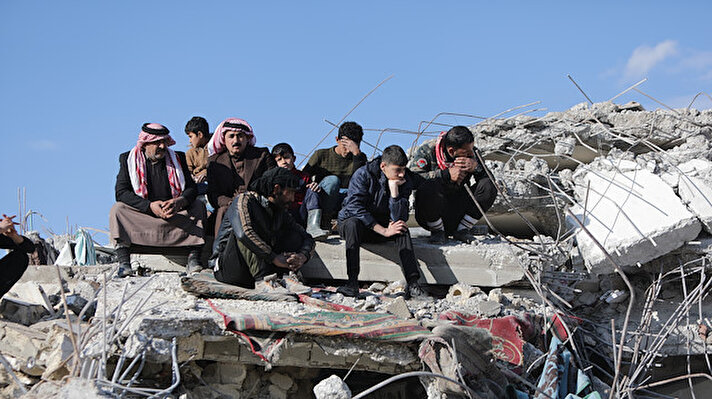 سوريا.. حصيلة ضحايا الزلزال تتجاوز 2500 قتيل