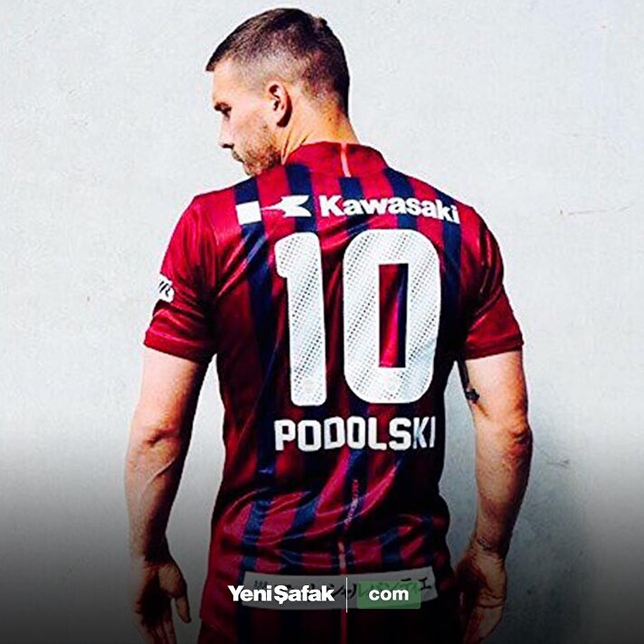 '10' numara: Lukas Podolski 