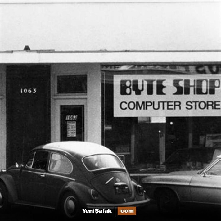 İlk bilgisayar mağazası açıldı