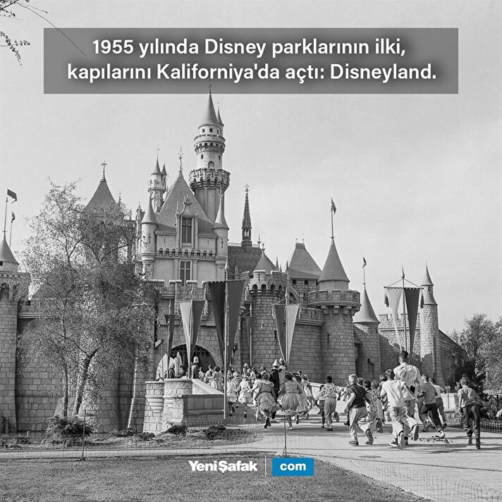 Disneyland kapılarını açtı<br>