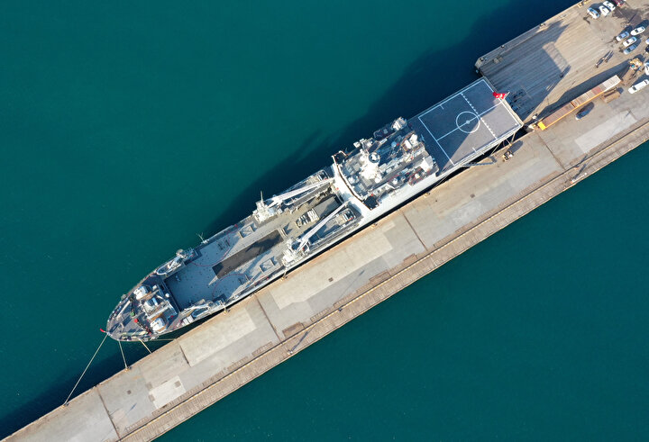 Yüzer hastane TCG Bayraktar depremzedelere 'nefes' oldu 14 f67a8f20 5e34ocekggvz76q6c2y4n