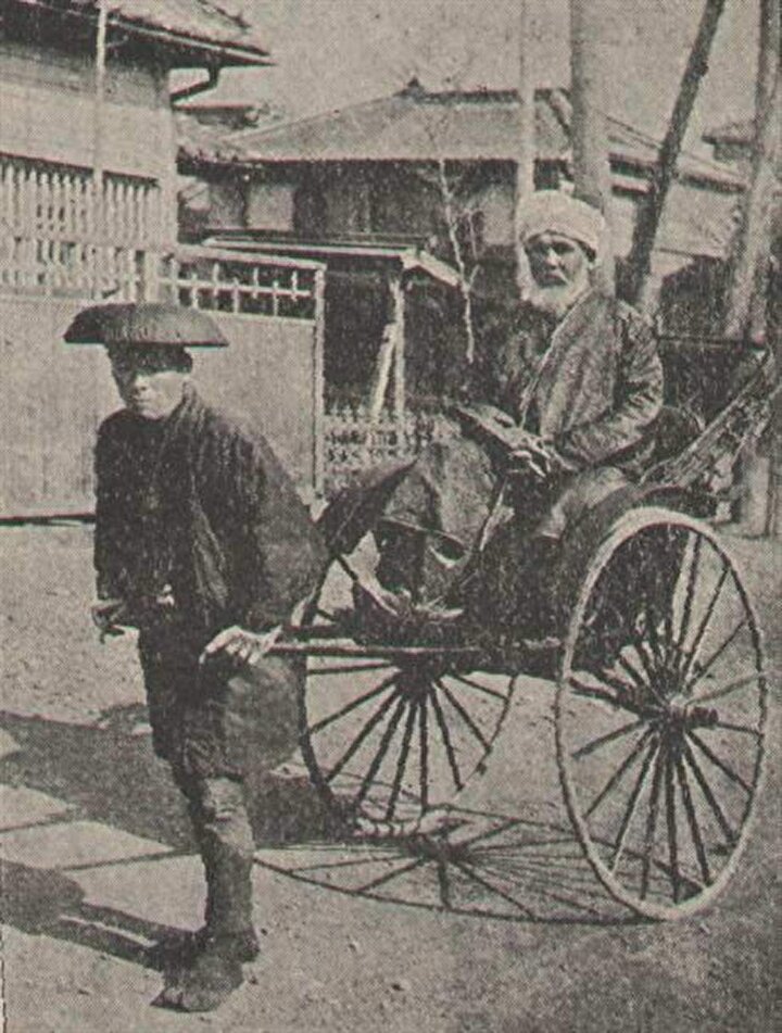 Gezdiği yerler arasında Japonya’ya ayrı bir önem atfetti.
