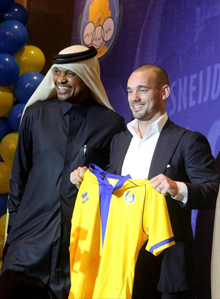 Fransa'ya bir türlü uyum sağlayamayan Sneijder Katar'da attığı gollerle atından sıkça söz ettireceğine emin.