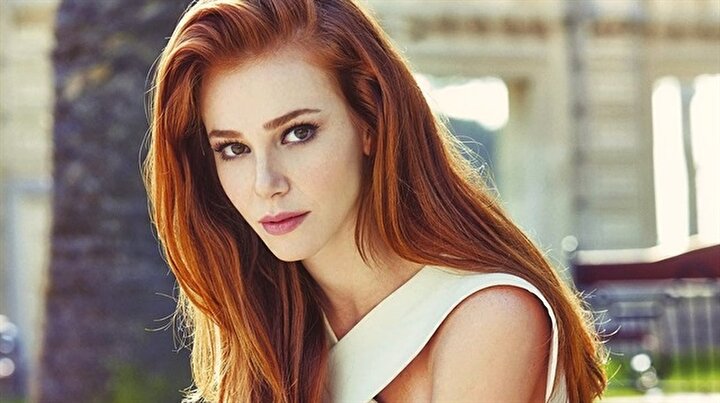 makyajsiz yakalaninca isyan etti iste elcin sangu nun makyajsiz hali