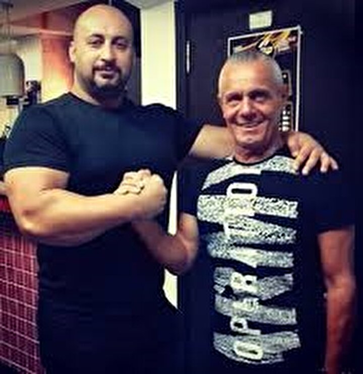 Cengiz Aydoğan (solda)
