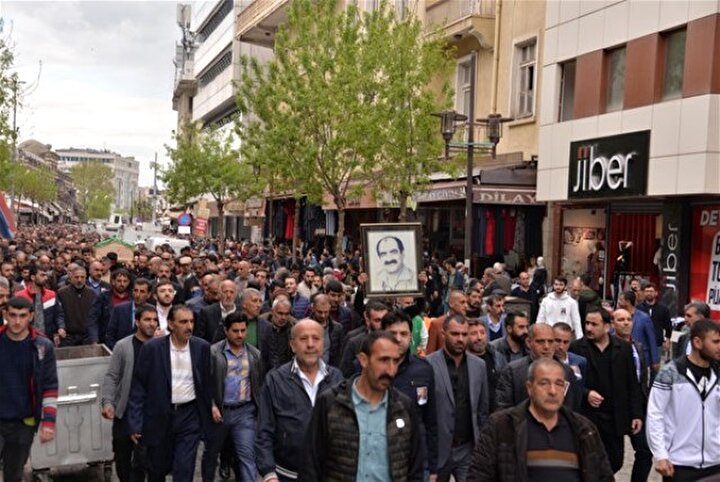 Cezane törenine çok sayıda kişi katıldı