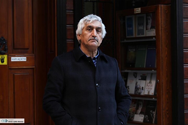 2006’da bir grup yazar arkadaşı ile birlikte kuruluşuna öncülük ettiği Namaz Gönüllüleri Platformu’nun halen devam eden çalışmaları, bütün Türkiye ve Avrupa’da binlerce insanın namazla buluşmasına ve namaz bilinci kazanmasına zemin hazırladı.
