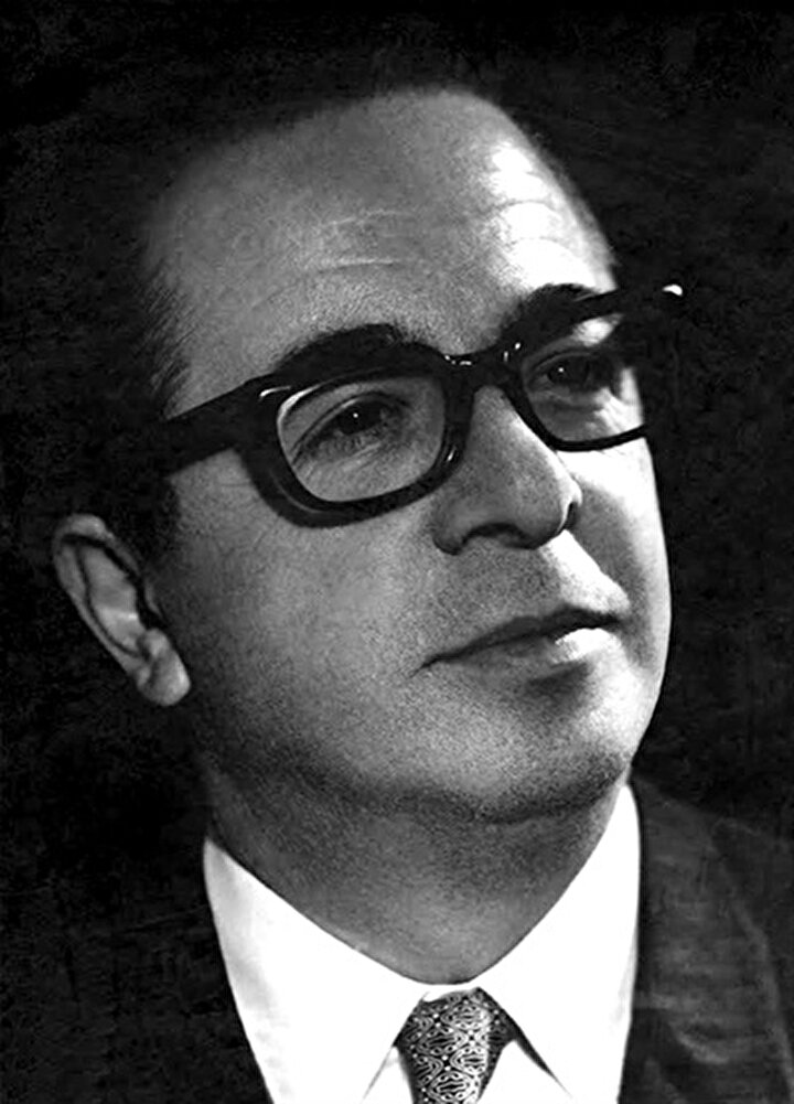 Prof. Dr. Fahir Armaoğlu