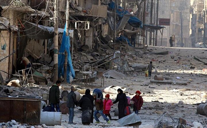 Halep, hayalet bir şehri andırıyor artık. (Abdalrahman İsmail / Reuters)