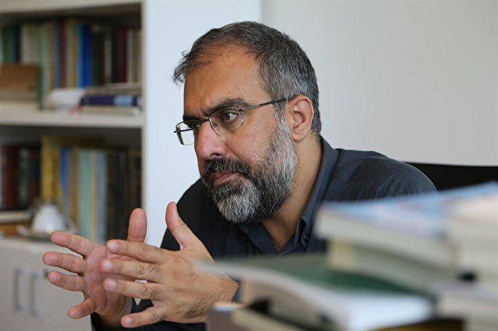 ''Tarihteki değişim ve dönüşümler 1000'er yıllık periyotlar halinde sıralanmış. Ancak bu dönüşümün çok hızlı olacağını beklememek gerekiyor.'' (Fotoğraf: İsmail Çağılcı)