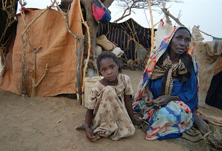 Devam eden çatışmalar, dünyanın gözünün yeniden Darfur'a çevrilmesine yol açarken, krizin en çok vurduğu siviller çaresiz.