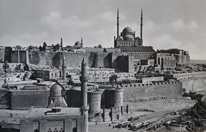 Kahire'de bulunan Mehmet Ali Paşa Camii'nin eski bir fotoğrafı.