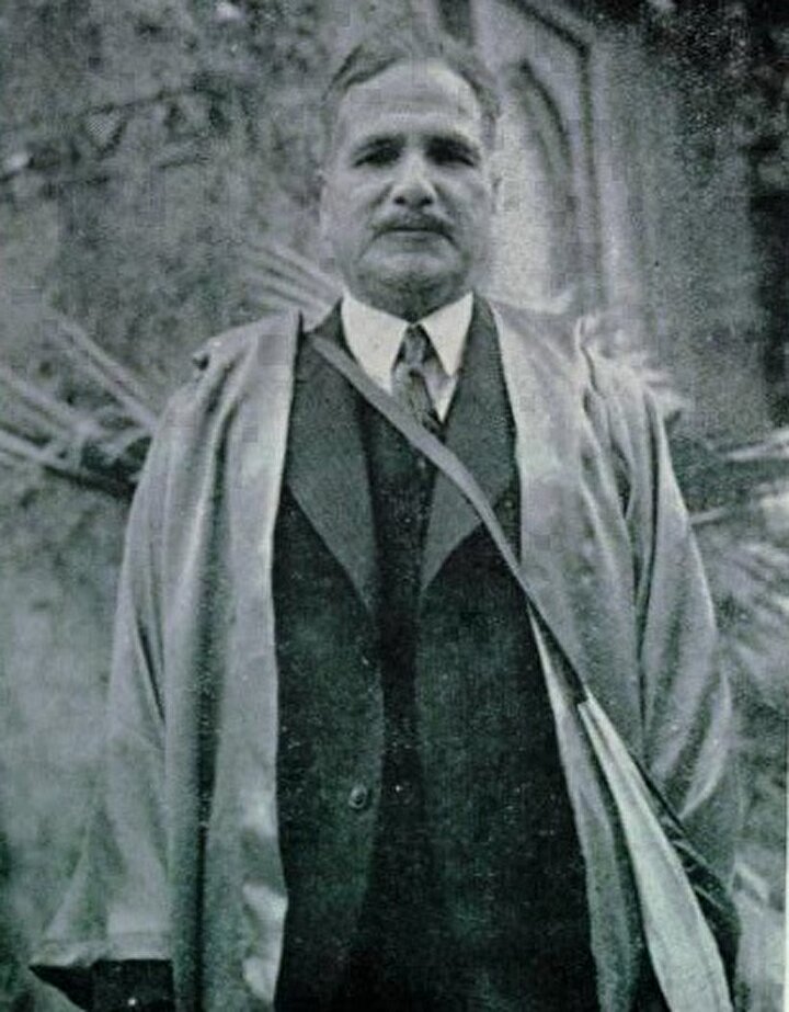 Cinnah'ın Muhammed İkbal'le tanışması, hem kendisinin hem de Pakistan'ın geleceği adına önemli bir kırılmaya sebep olmuştu.