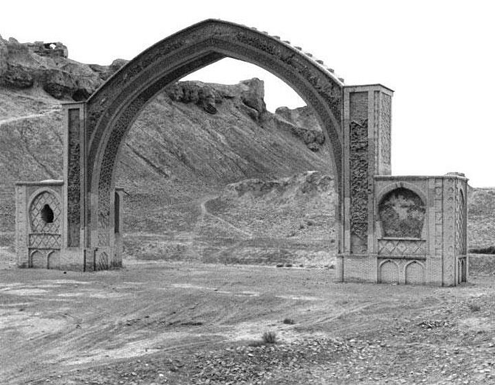 Son dönemde yapılan kazılarla, Leşker-i Bazar'ın birçok parçası ortaya çıkarılmıştır.