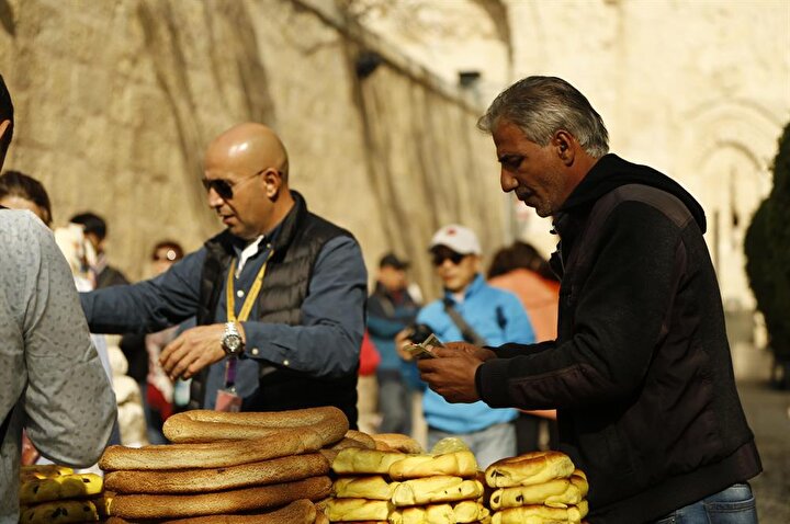 Kudüs'te, İsrail'in para birimi olan ''şekel'' geçerli. (Fotoğraf: İsmail Çağılcı)