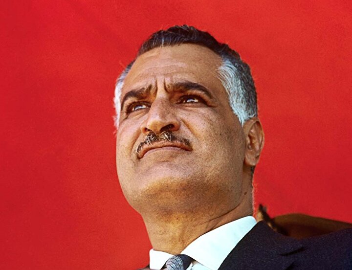 Cemal Abdunnâsır, Mısır'ın ekonomik krizden çıkış için büyük bir baraja ihtiyacı olduğunu düşünmüştü.