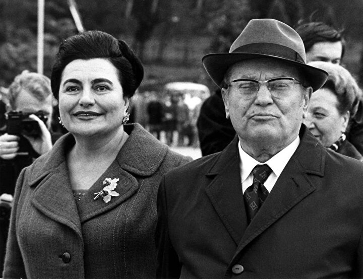 Tito, dördüncü ve son eşi Yovanka ile birlikte.