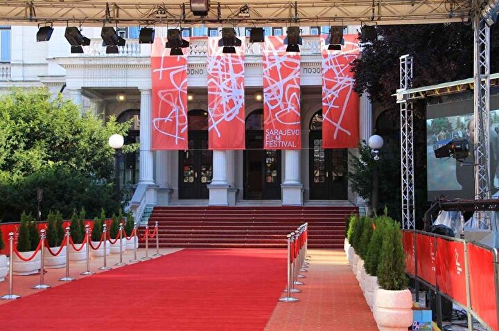 Programımızı 2017 Saraybosna Film Festivali'nde Saraybosna'da olacak şekilde ayarladık.