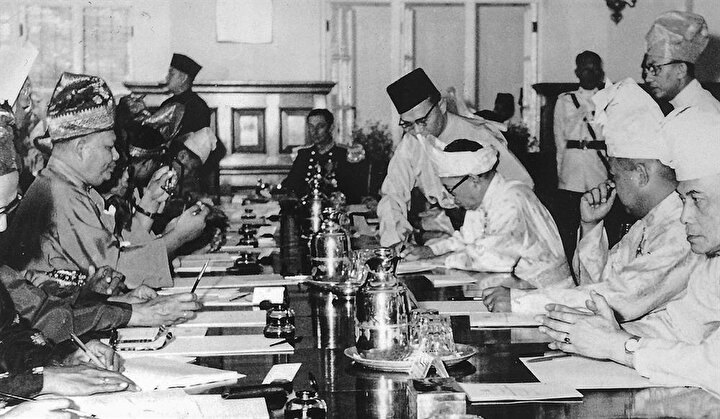 Malezya'nın bağımsızlık bildirgesinin imzalanması, 5 Ağustos 1957.