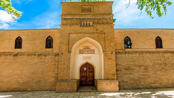 Derbent Cuma Camii, Rusya bölgesindeki en eski camilerdendir.