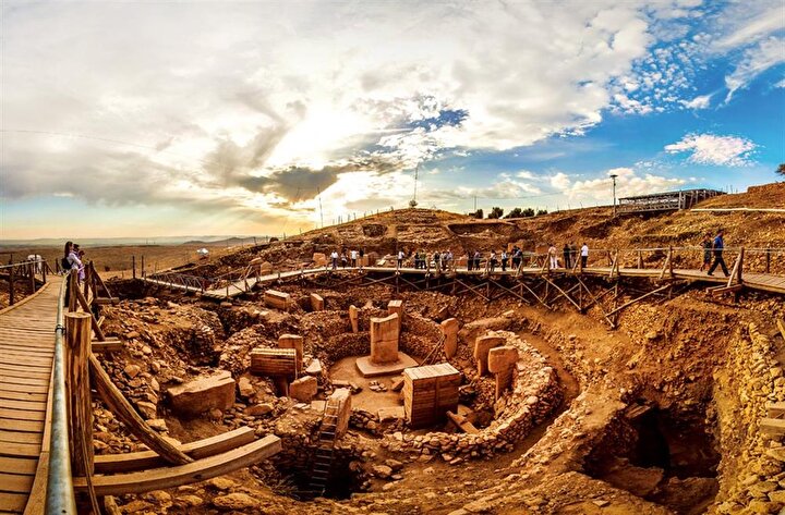 Şanlıurfa'da bulunan Göbeklitepe, yaklaşık 12 bin yıllık tarihiyle ilgi çekiyor.
