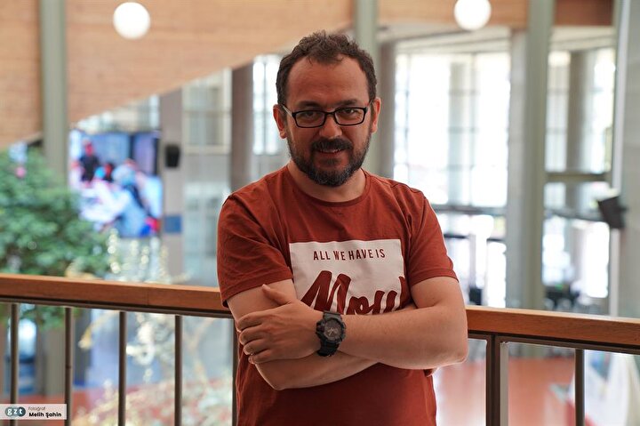 Hiçbir Şey Anlatmayan Hikâyelerin İkincisi adlı öykü kitabıyla da 2014 Necip Fazıl Kısakürek Öykü Ödülü’ne layık görüldü.