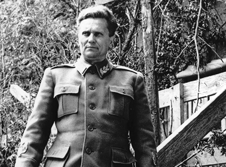 Josip Broz Tito, Yugoslavya'yı, uzun yıllar boyunca diktatörlükle yönetecekti.