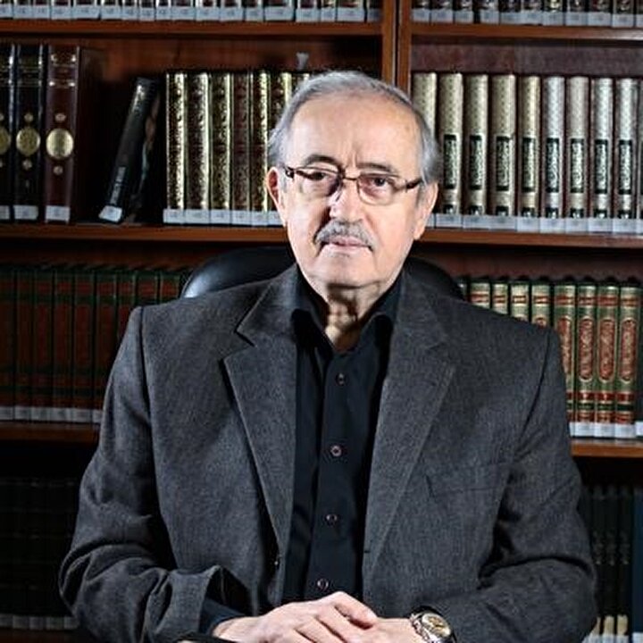 Eski Diyanet İşleri Başkanı Dr. Tayyar Altıkulaç, Bakü'deki İlahiyat Fakültesi'nin açılmasında büyük rol sahibi.