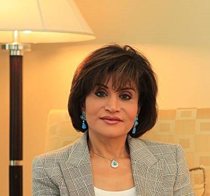 Muna Abdunnâsır, kocasının intihar etmediğini savunuyor.