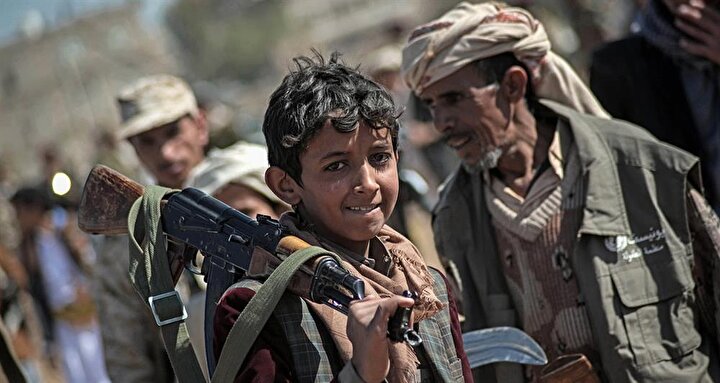 Silah taşımak, küçükten büyüğe bütün Yemenlilerde çok yaygın bir alışkanlık.