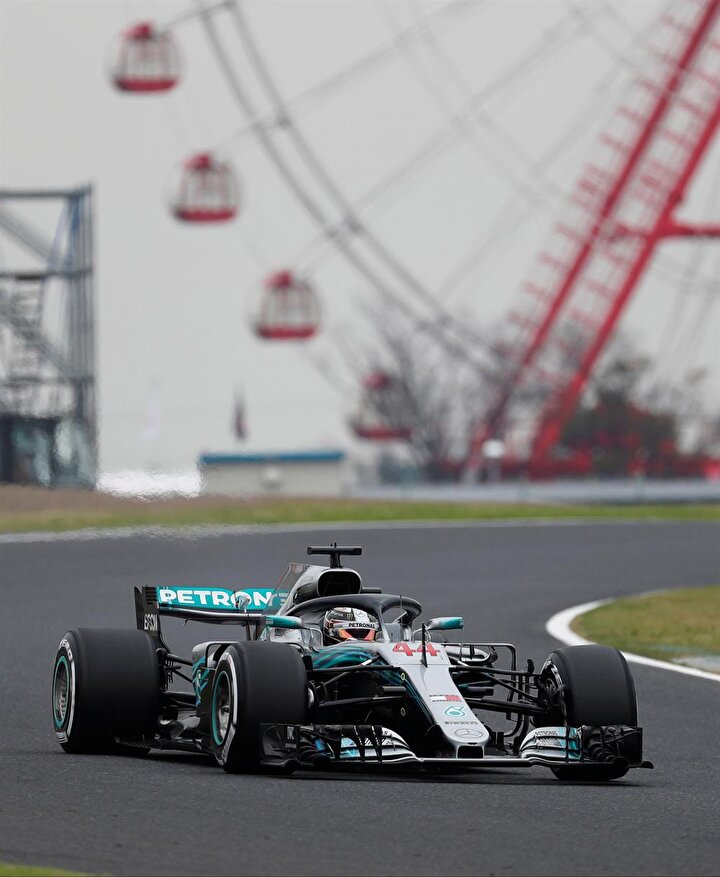 Hamilton pistte tur atarken.