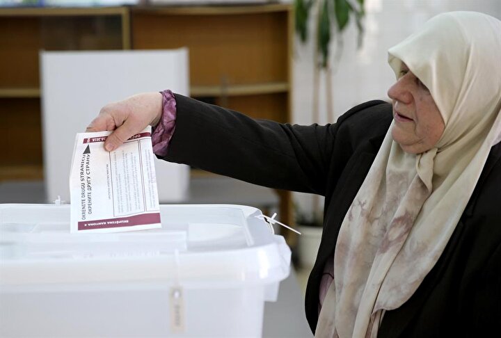 Seçimler neticesinde Devlet Başkanlığı Konseyi'nin üyeleri de belli olacak. (Dado Ruvıc / Reuters)
