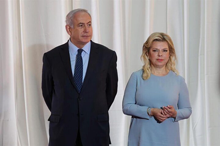 Netanyahu'nun kendisi de yolsuzluk suçlamalarına muhatap durumda.