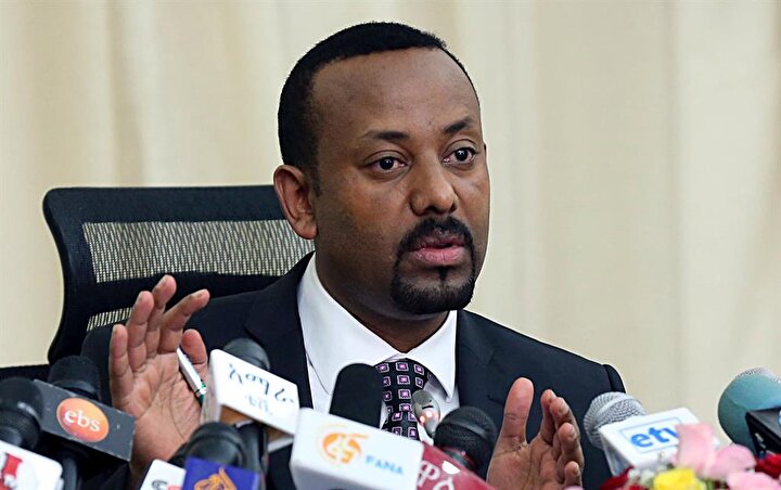 Etiyopya Başbakanı Abiy Ahmed kabine üzerinde değişikliklere giderken, siyasi ve etnik gerilimlerle ilgilenmesi için