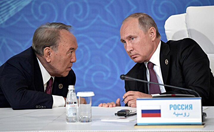 Kazakistan Cumhurbaşkanı Nursultan Nazarbayev ve Rusya Devlet Başkanı Vladimir Putin.