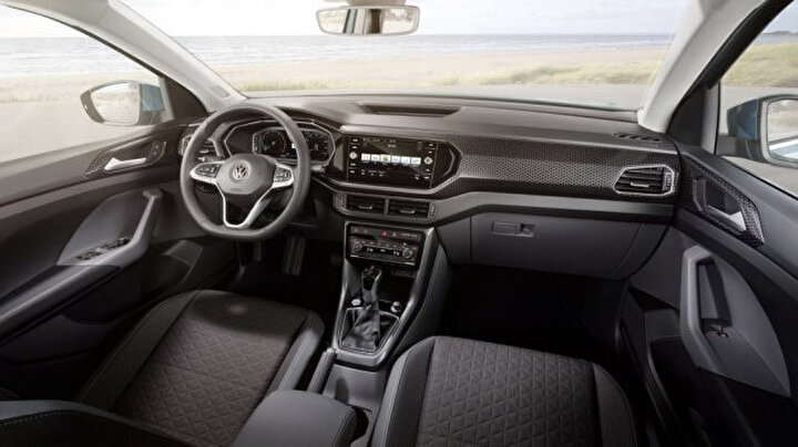 Volkswagen'in yeni SUV'si, şık ve kompakt araç içi tasarımıyla beğeni topluyor.