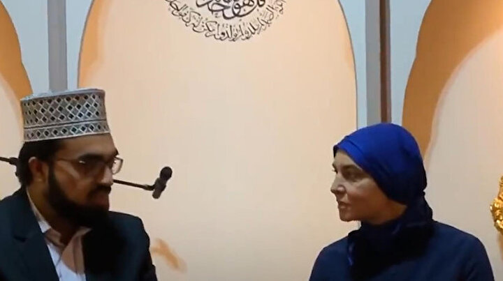 Sinead O'Connor Müslüman olduktan sonra Kelime-i Şehadet getirdi
