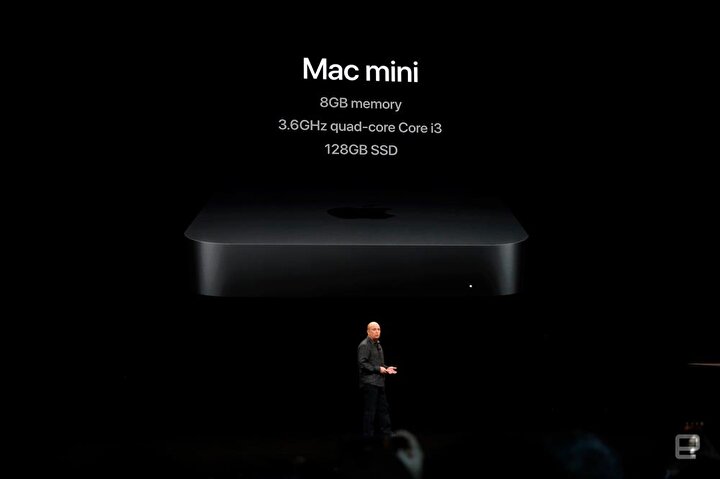 Mac mini'de Core i3 işlemcili ve 8 GB RAM / 128 GB SSD'li seçenek giriş seviyesinde yer alıyor. Fotoğraf: Engadget.